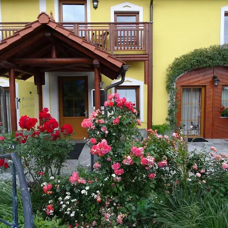 Gestehof Hetzenberg 住宿加早餐酒店